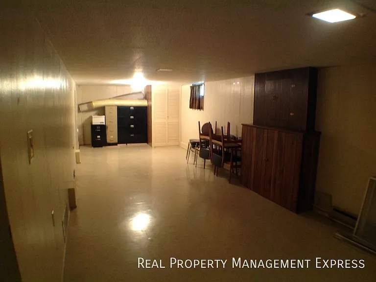 233 E Pam Rd — Photo 11