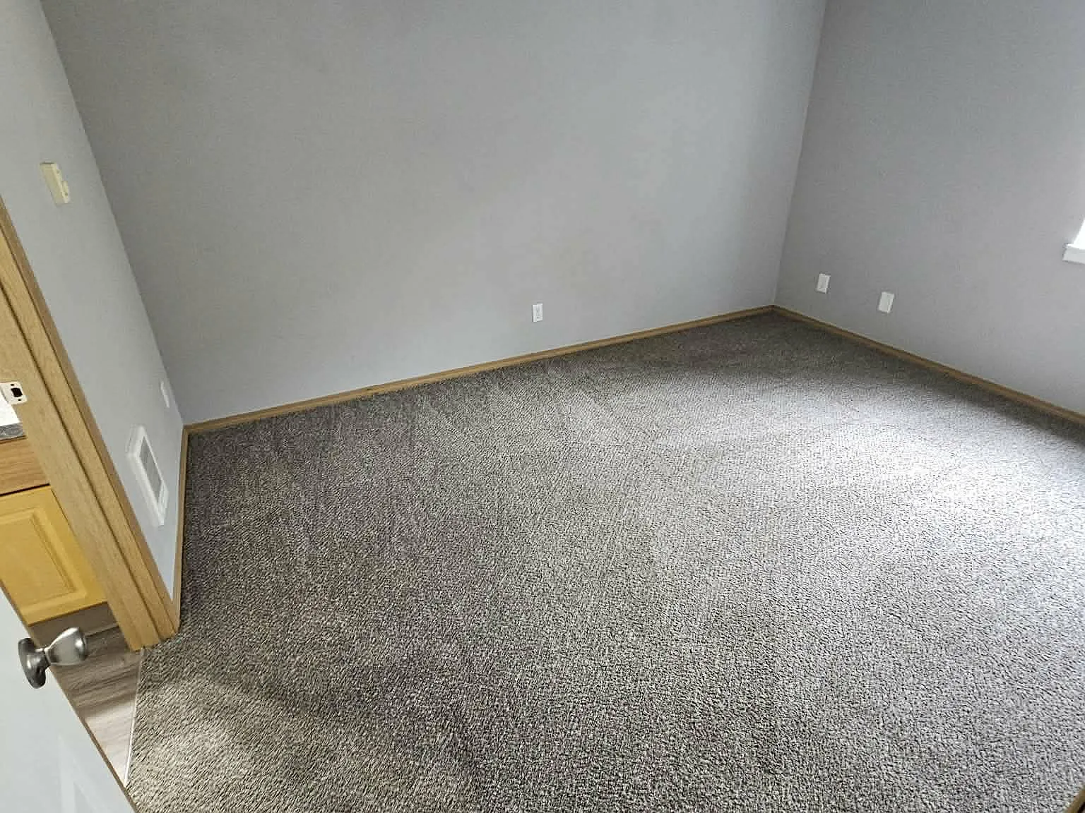 3 bed, 1034 sqft, $1,850 — Photo 4