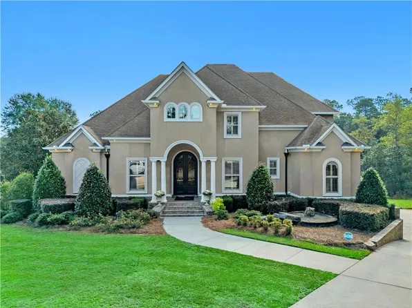 8717 Woodchester Ct, Mobile, AL 36619