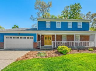 2366 Woodpark Rd, Fairlawn, OH 44333