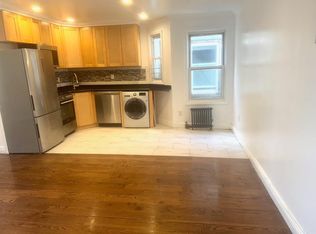 (Undisclosed Address), Great Neck, NY 11023