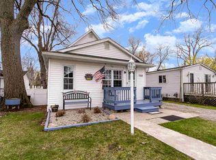 720 Bay Rd, Bay City, MI 48706