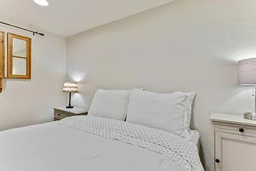 4925 S Pinehill Dr — Photo 45