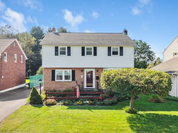 808 Placek Dr, Johnson City, NY 13790