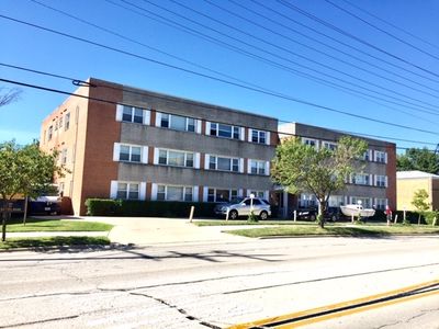 4949 Church St APT 303, Skokie, IL, 60077