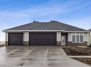 7639 Cub Creek Way, Horace, ND