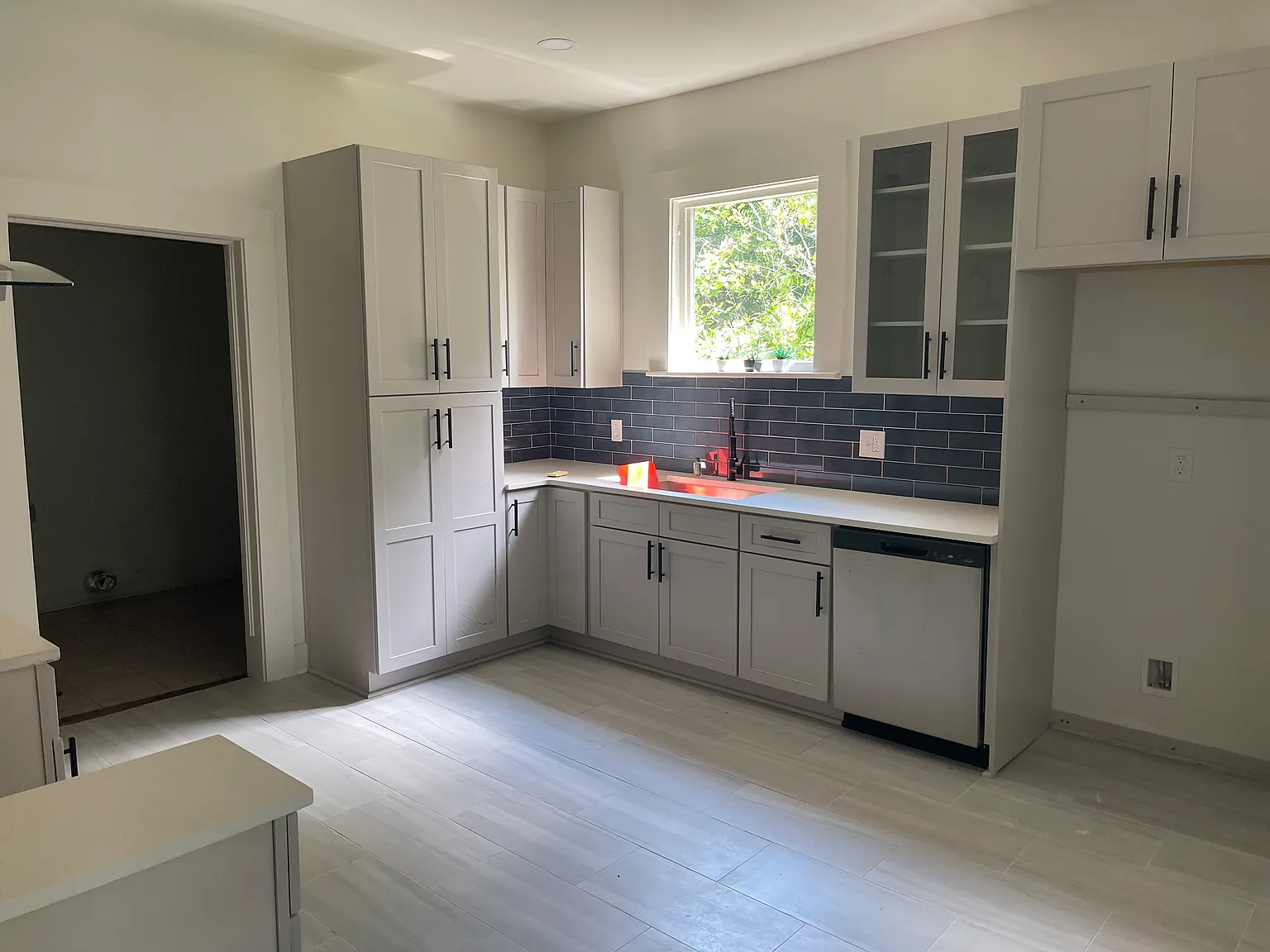 5 bed, 3.5 bath, 2892 sqft, $3,500 — Photo 4