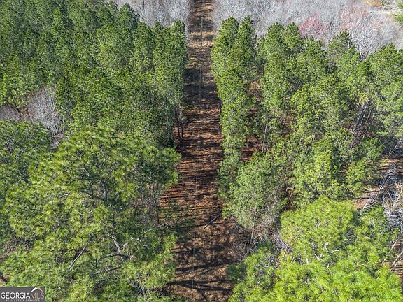 4th image of 6 Golf Course Rd