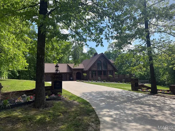 15012 Bay Hills Dr, Dexter, MO 63841