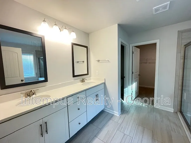 44 Garnet Dr — Photo 28