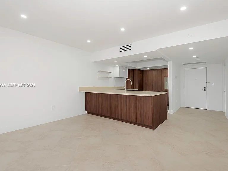 8855 Collins Ave #6E — Photo 8