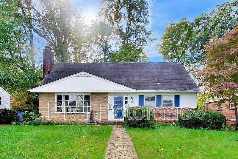 4 bed, 3.0 bath, 2750 sqft, $3,200 — Photo 1