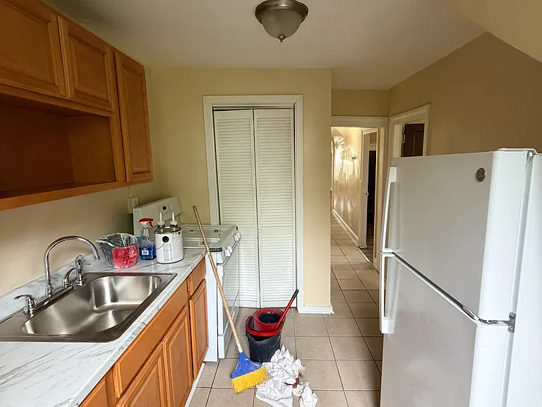 111 Bristol St #3L — Photo 5