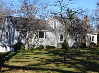 1 Edgerton Ct, Darien, CT 06820