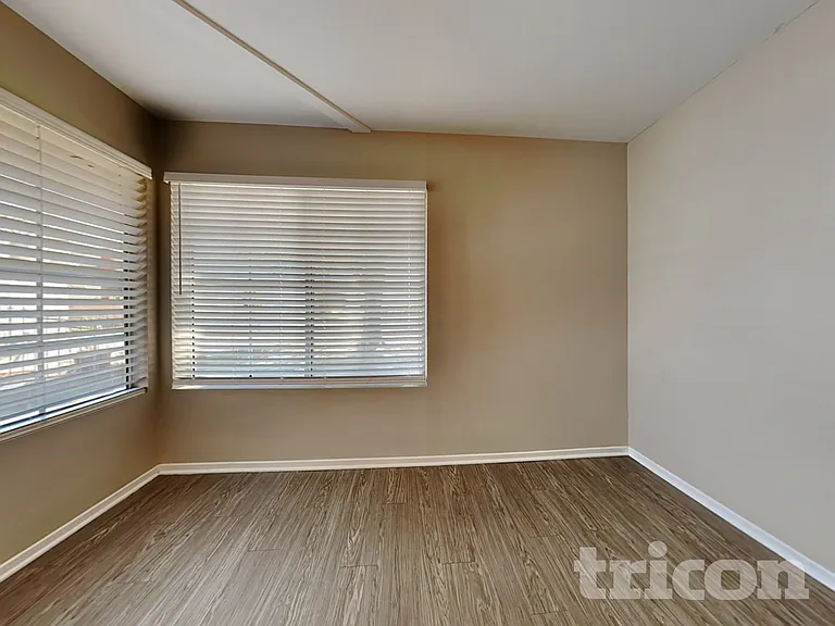 105 S Lamarr St — Photo 9