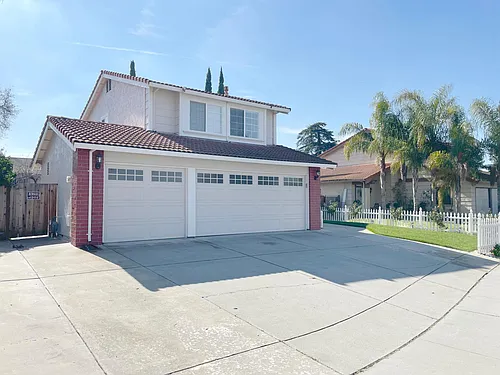 2910 Stevens Ln Photo 1