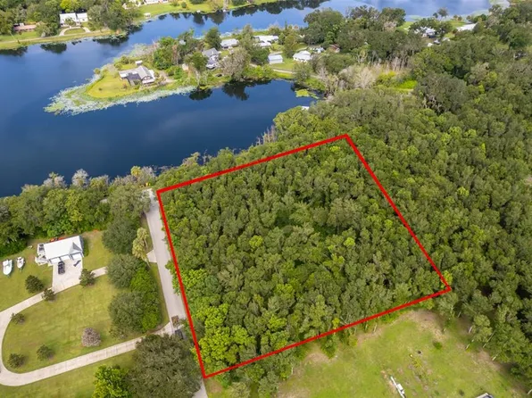 350 Lemon Ave, Lake Helen, FL 32744