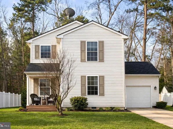 36 Coolidge Ave, Galloway, NJ 08205
