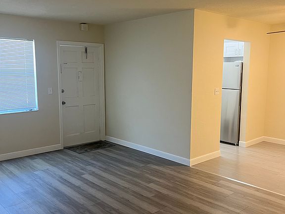 4th image of 2521 Cleveland St #2