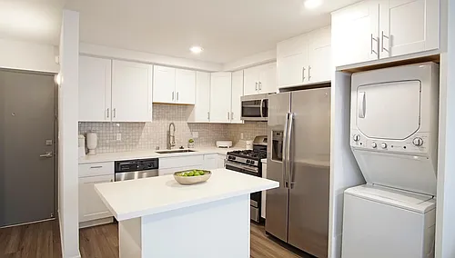 Regent Apartments Photo 1