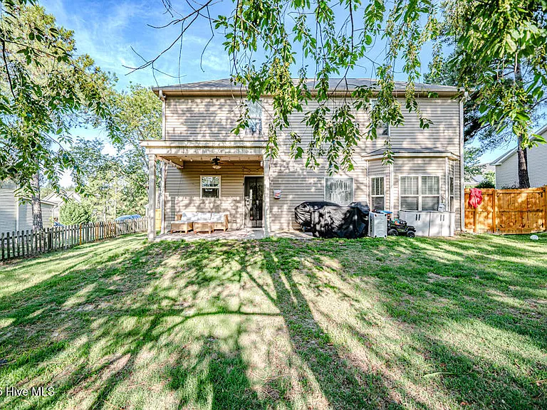 113 Sedgewood Ct — Photo 44