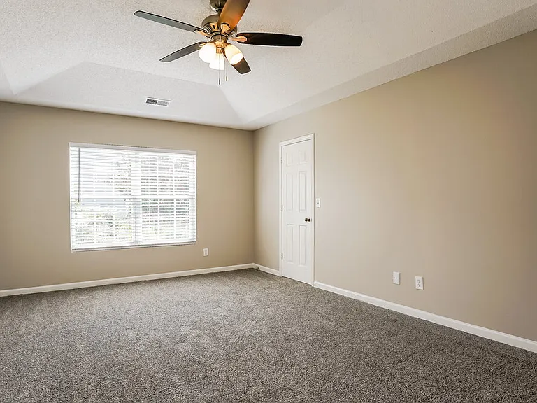1101 Tellis Dr — Photo 10