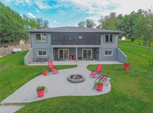 1754 Lake Viking Ter, Gallatin, MO 64640