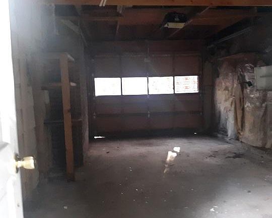 4th image of 20 Tanglewood Dr