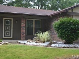 758 Galway Dr, Manchester, MO