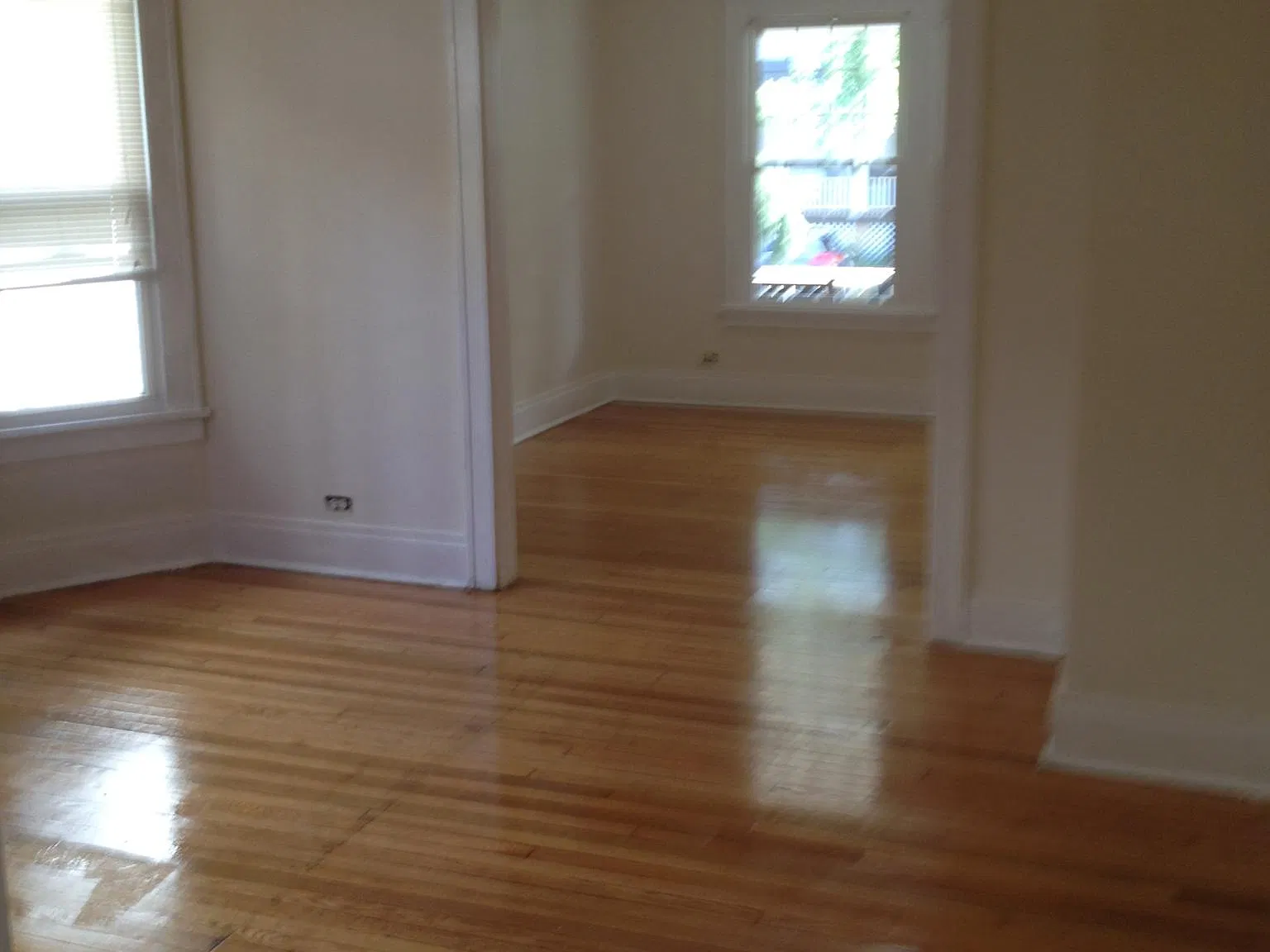 6 bed, 1800 sqft, $7,999 — Photo 4