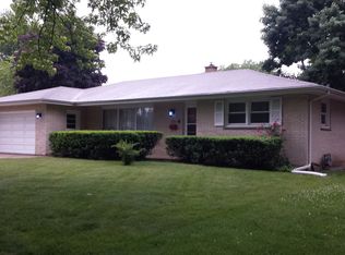 2024 Chestnut St, Waukegan, IL 60087