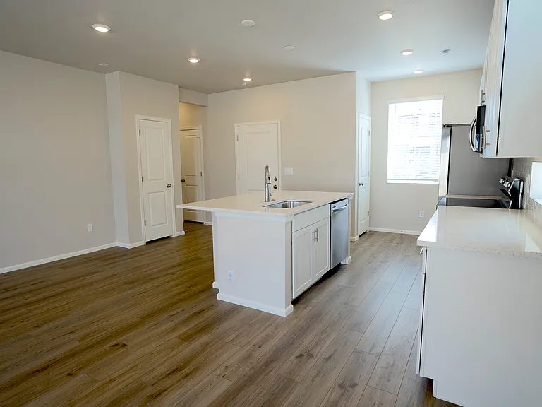 22295 E 39th Ave — Photo 10