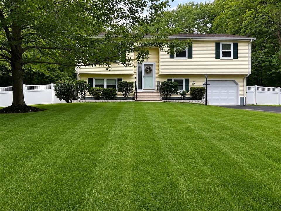1st image of 140 Prospect Hill St