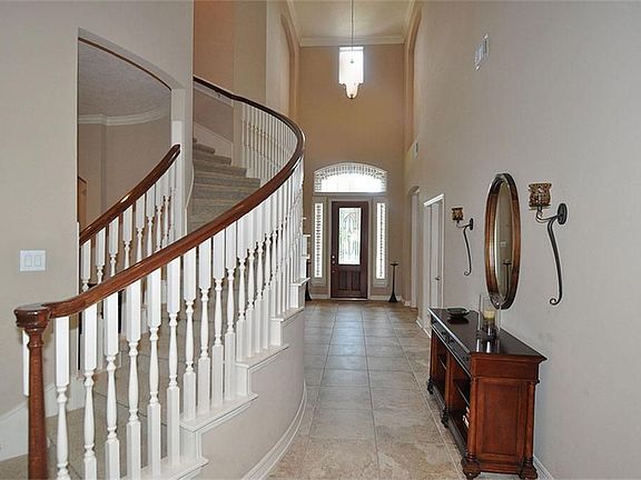 3rd image of 7510 Garden Knoll Ln