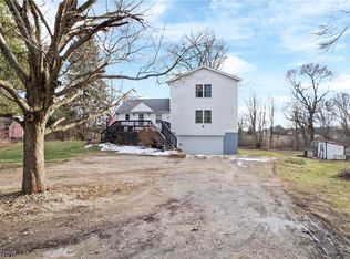 1707 Congress Lake Rd, Mogadore, OH 44260