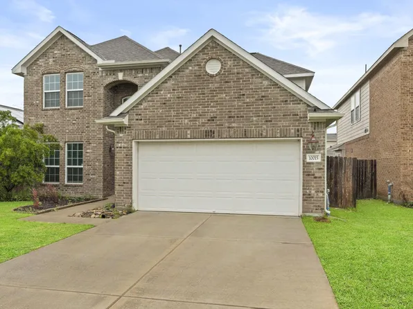 10015 Chase Ct, Baytown, TX 77521