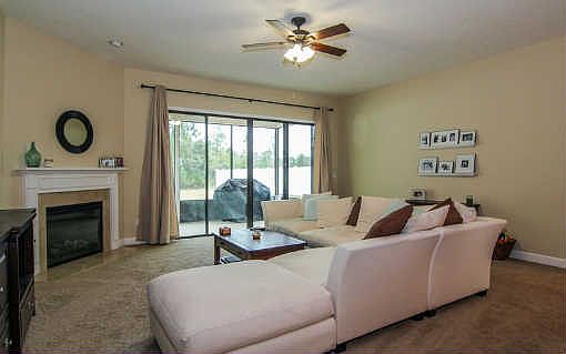 3rd image of 32424 Sunny Parke Dr