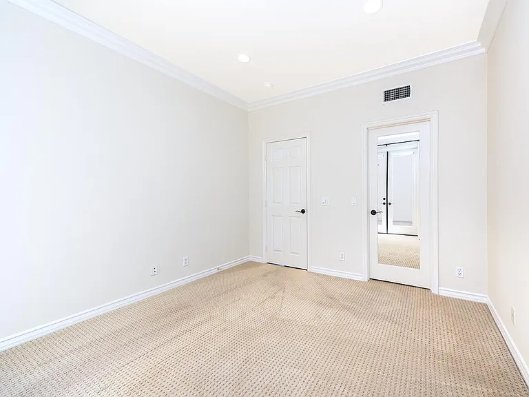 Bedroom 4, down stairs.