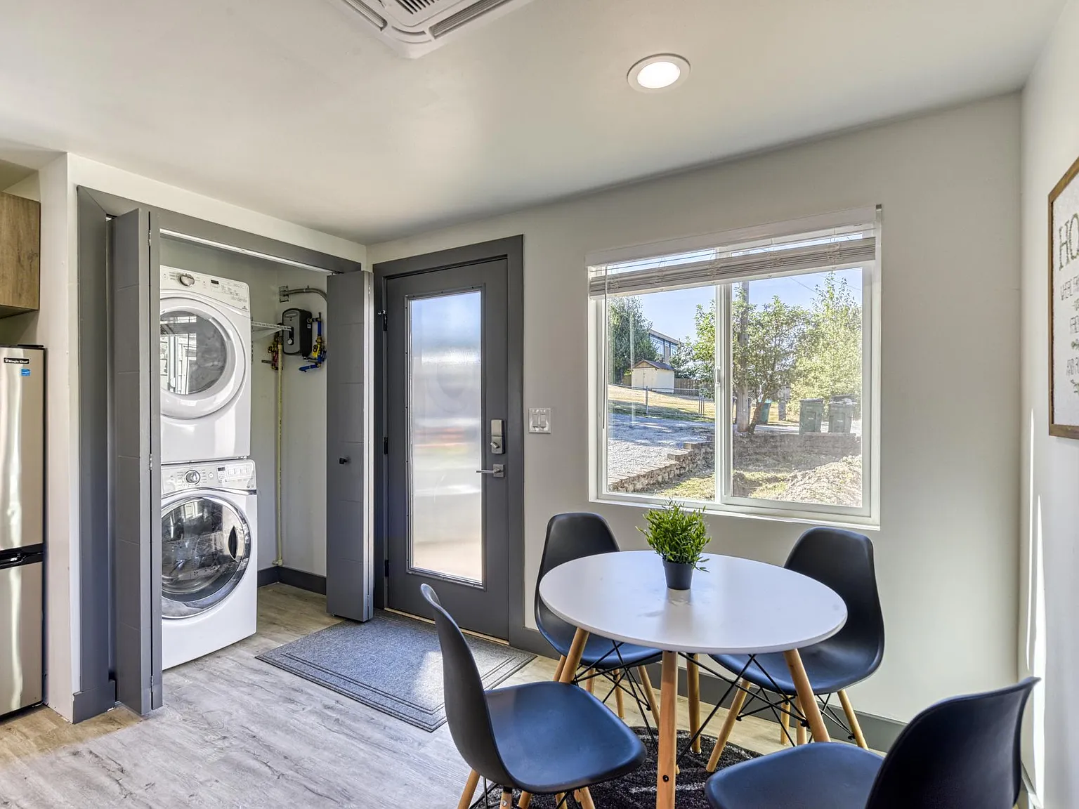 1 bed, 390 sqft, $1,975 — Photo 2