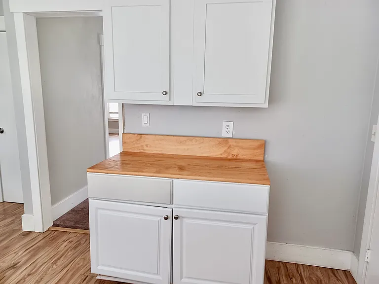 2524 Palmetto St — Photo 2