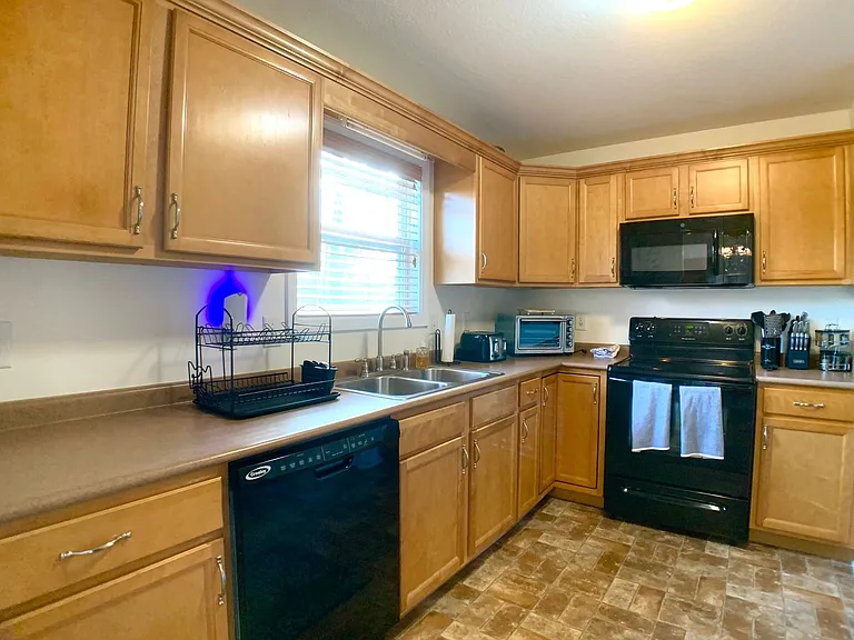 1016 Sunset Dr — Photo 20