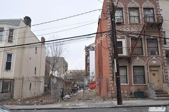 1st image of 945 College Ave