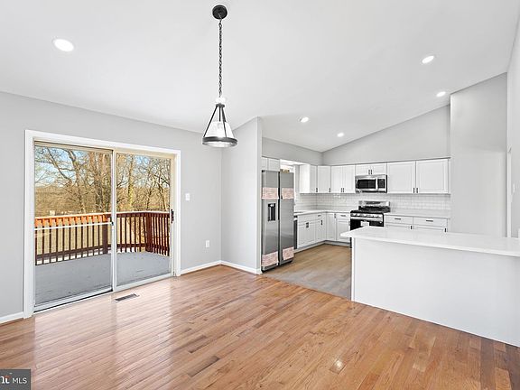 5th image of 5008 Boydell Ave