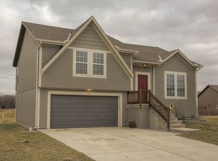 745 N Olive St, Gardner, KS 66030