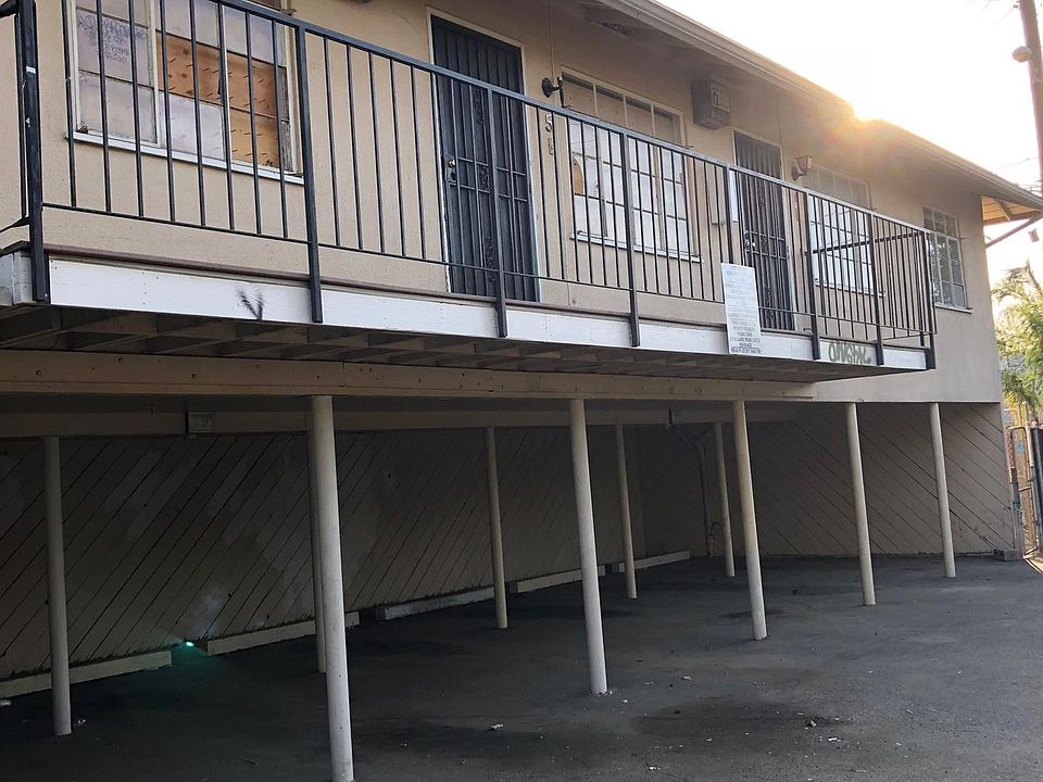 2nd image of 157 N Echo Ave