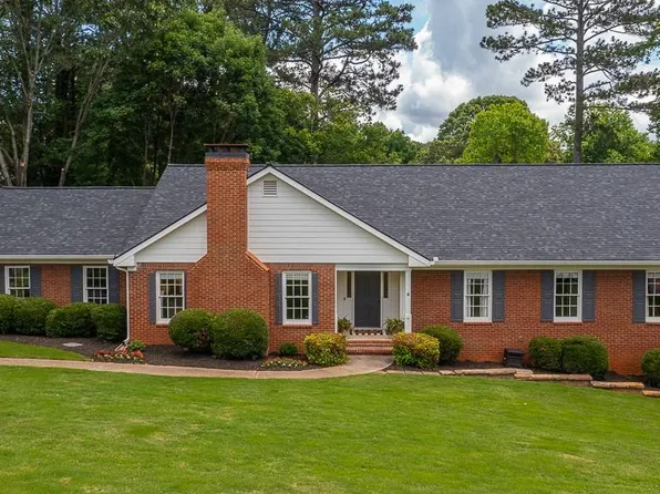 2489 Williamsdowns Cir, Snellville, GA 30078