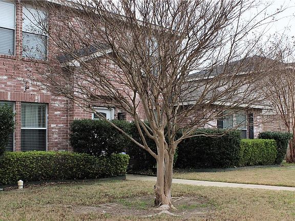 2nd image of 1465 Hickory Creek Ln