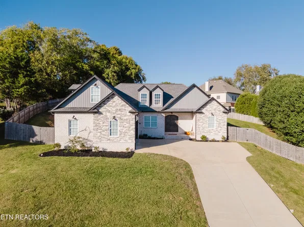 8026 Canter Ln, Powell, TN 37849