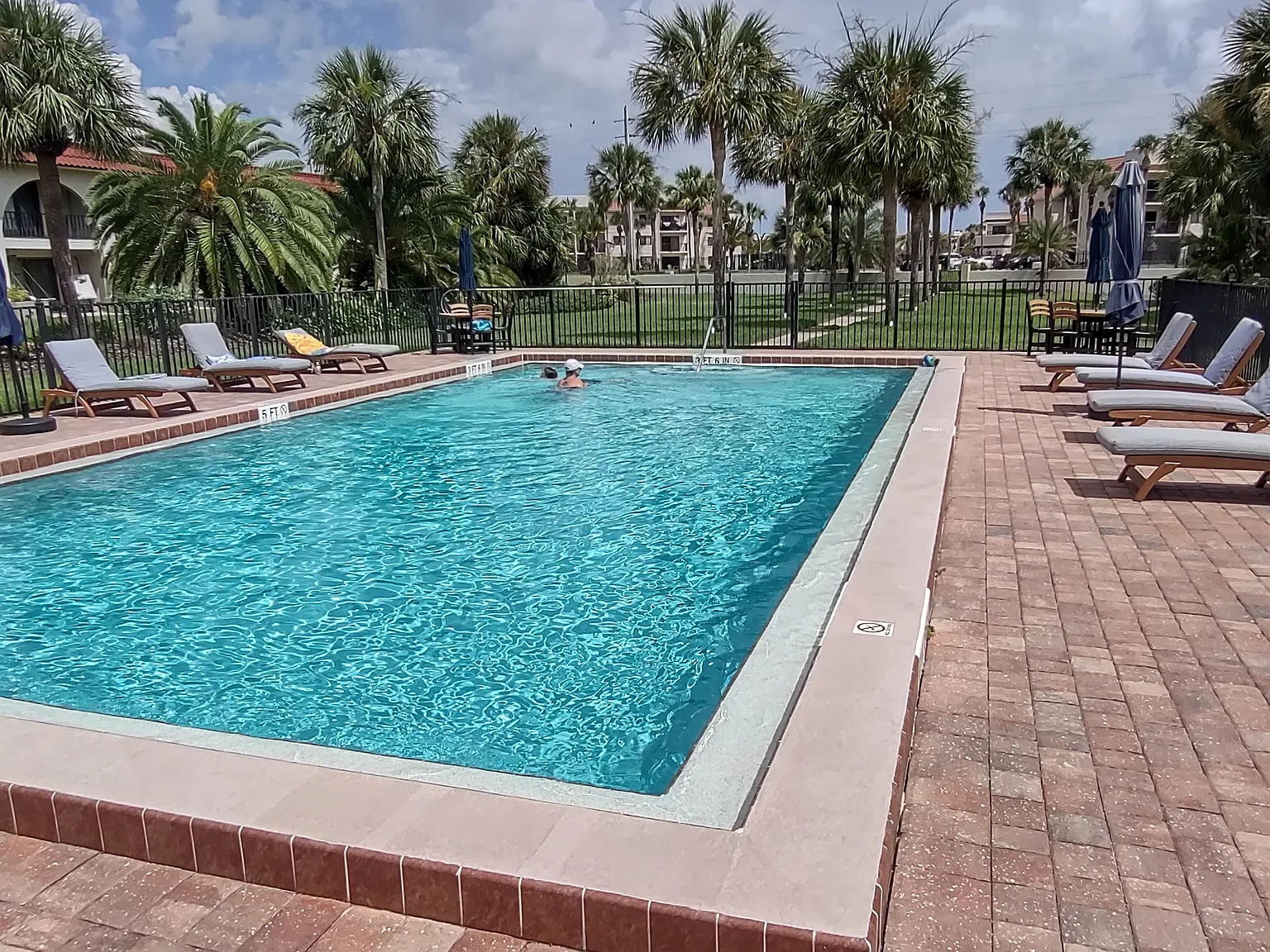 2 bed, 1250 sqft, $2,600 — Photo 4