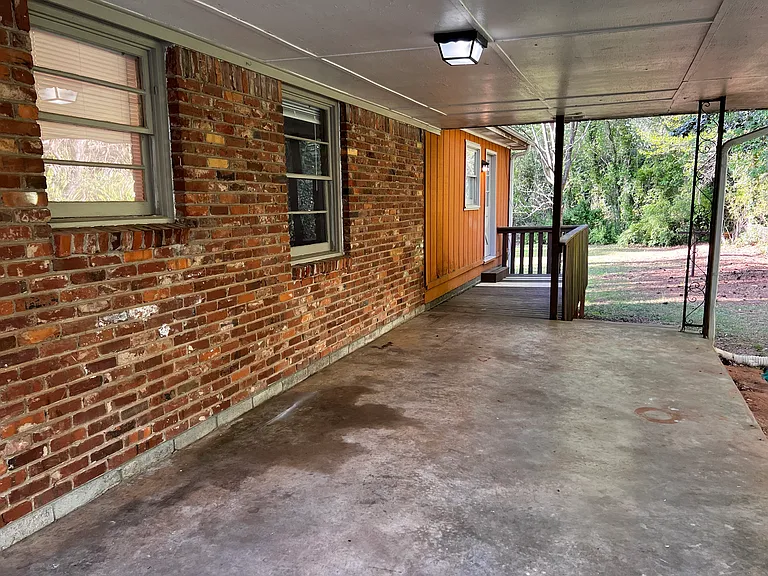 4010 Gladesworth Ln — Photo 12